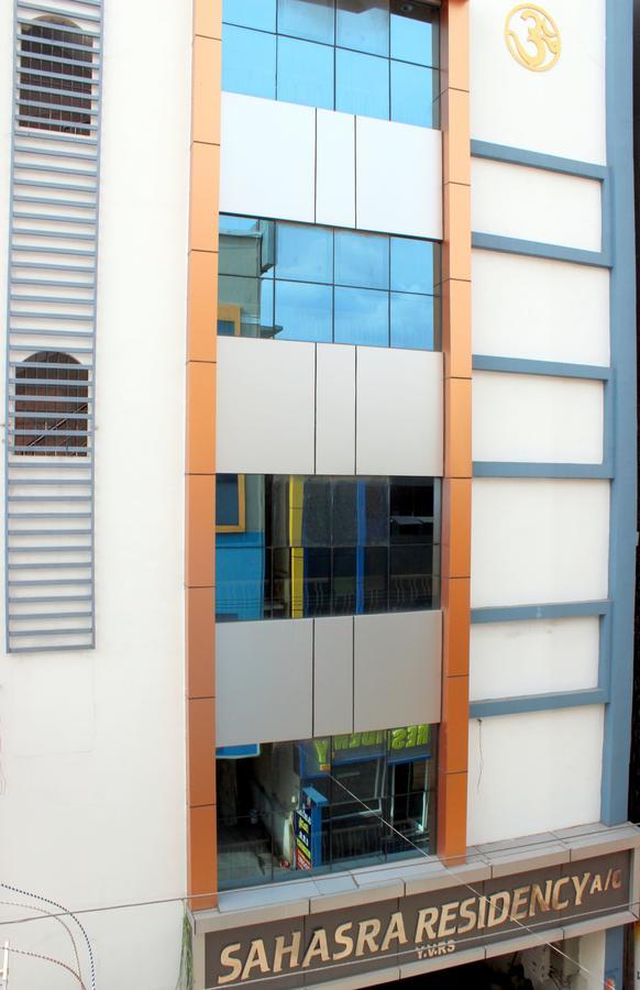 Hotel Sahasra Residency Tirupati Eksteriør billede