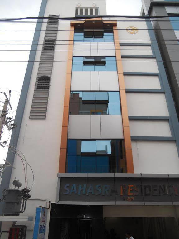 Hotel Sahasra Residency Tirupati Eksteriør billede