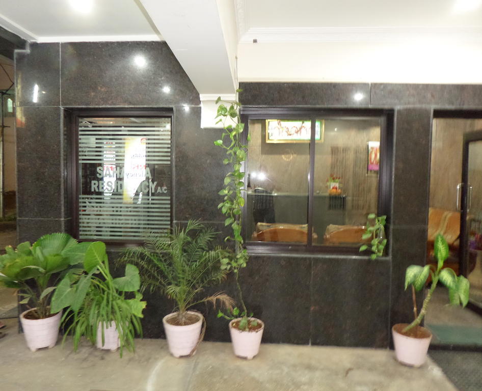 Hotel Sahasra Residency Tirupati Eksteriør billede