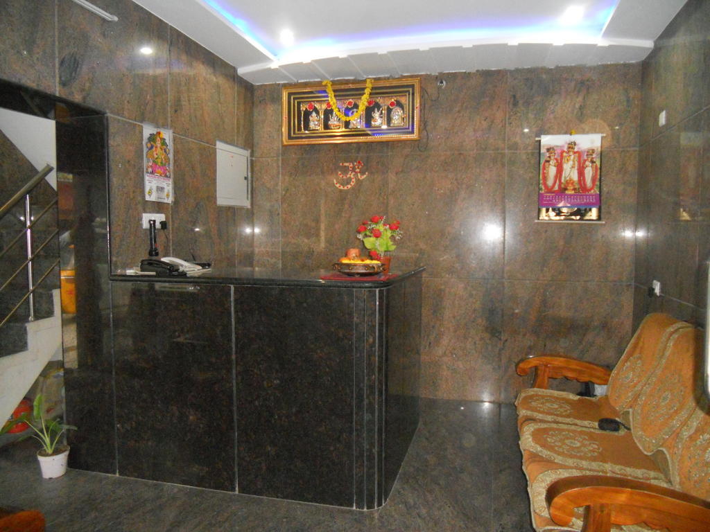 Hotel Sahasra Residency Tirupati Eksteriør billede